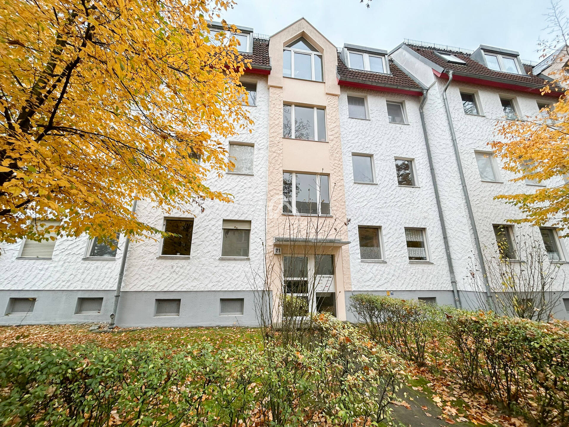 FRISCH SANIERT: HELLE 3-ZIMMER-WOHNUNG MIT SÜDBALKON NAHE RATHAUS STEGLITZ I PROVISIONSFREI, 12167 Berlin (Steglitz-Zehlendorf Steglitz)