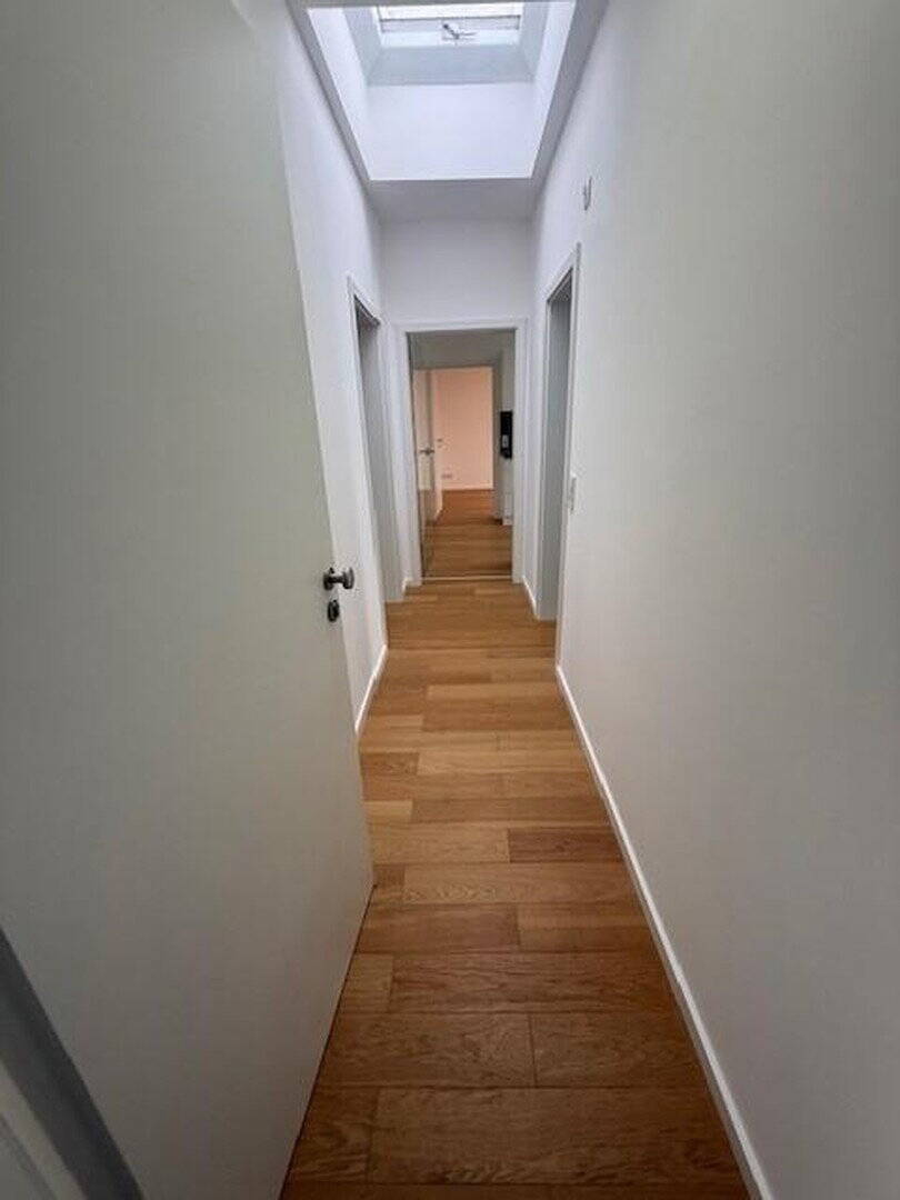 Luxus DG-Wohnung im Zentrum von Nienburg mit großem Balkon, 31582 Nienburg (Weser)