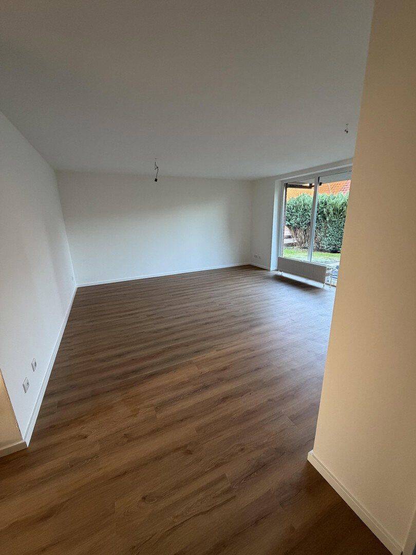 Frisch renoviert! 2-Zimmer-Wohnung mit Terrasse & Garten, 21502 Geesthacht