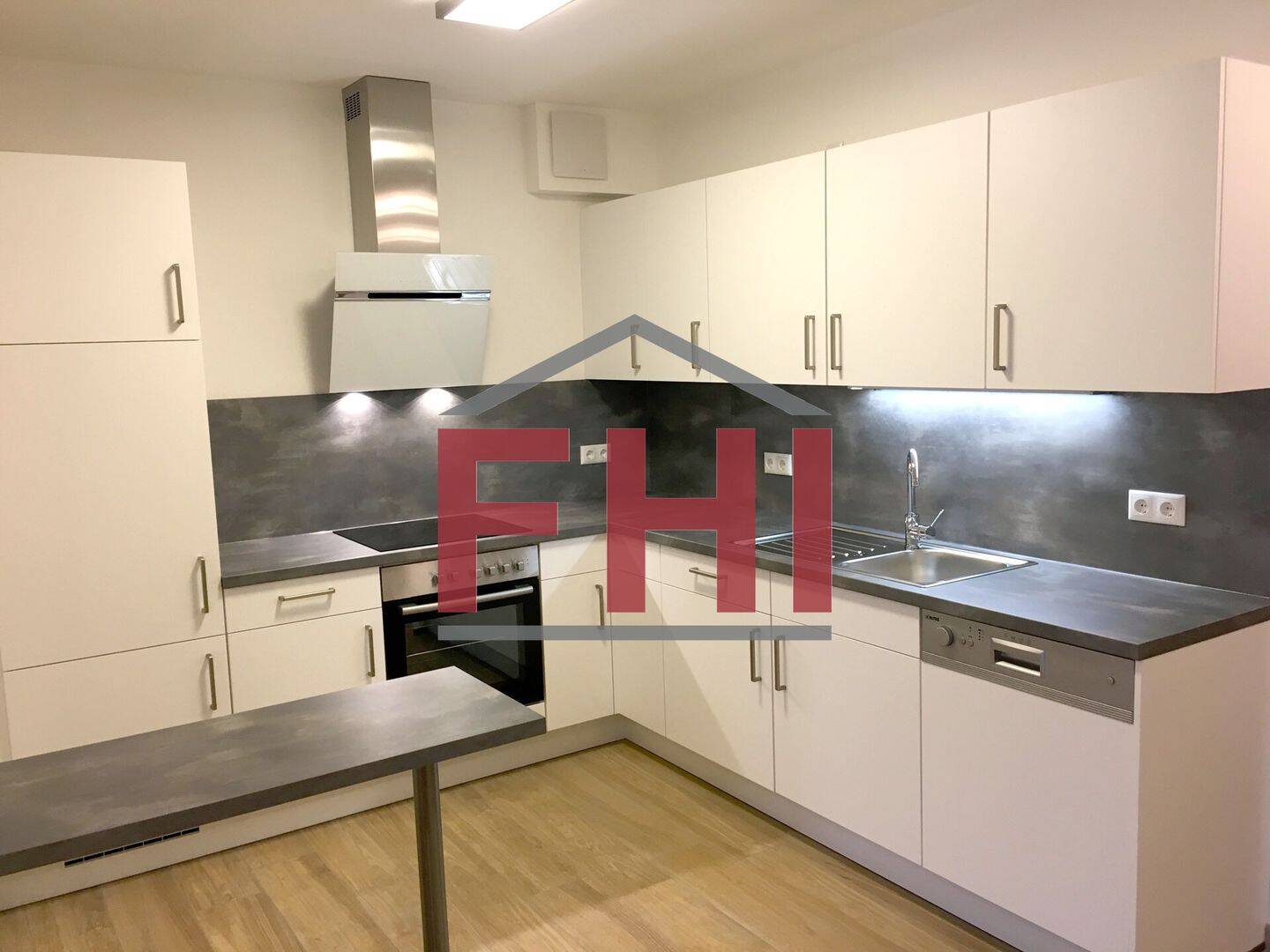 2,5-Zimmer Wohnung. Wohnen auf 78,76 m² in Gun zentral. Inkl. Tiefgarage und EBK, 91710 Gunzenhausen