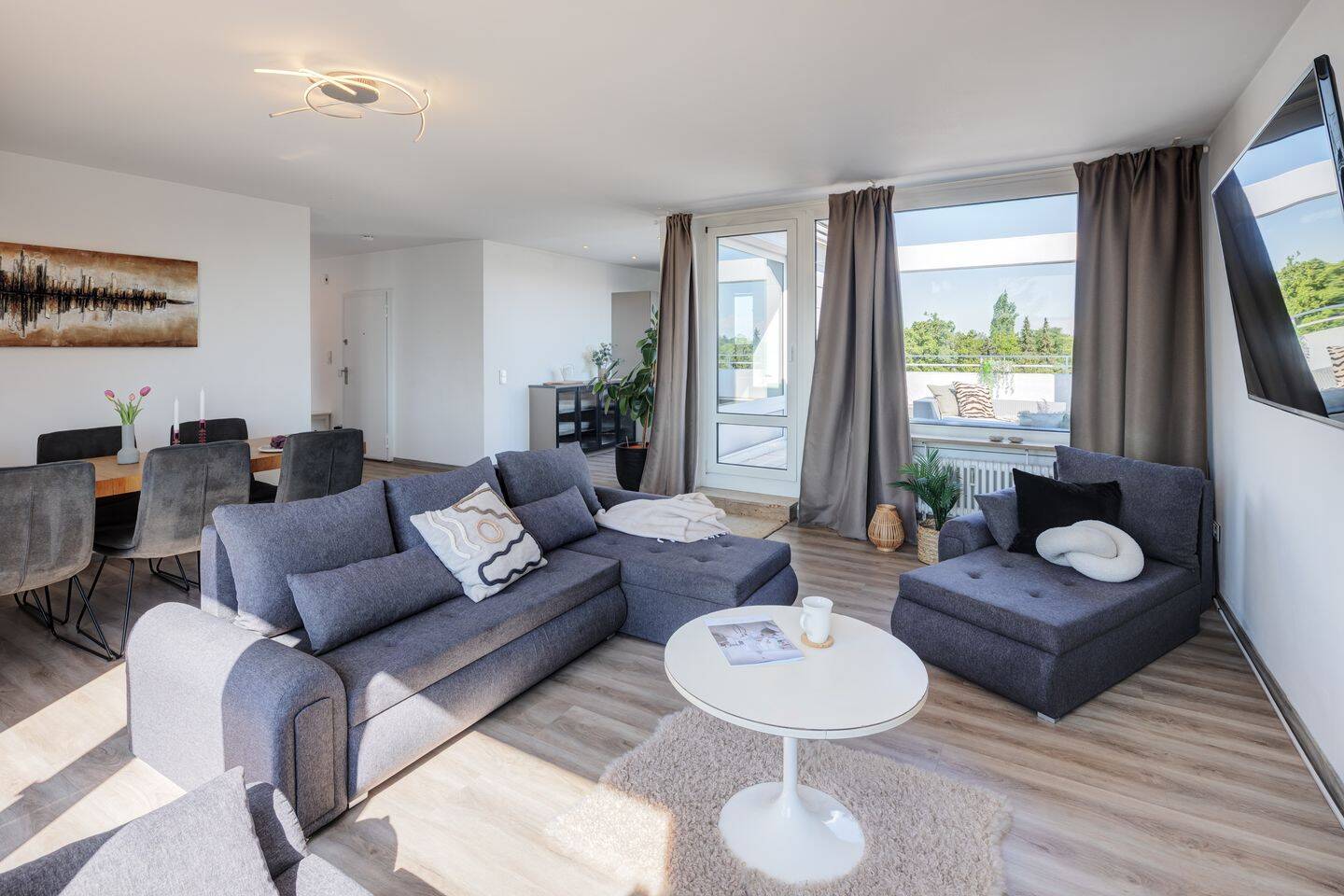 Berg am Laim: Exklusive Dachterrassenwohnung mit großzügigem Wohnkonzept, 81825 München (Berg am Laim Trudering-Riem)