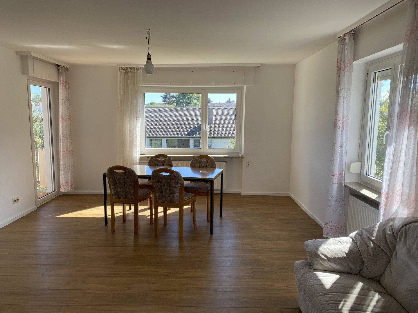 schöne, sonnige und sanierte 3,5 Zi-Wohnung in Trossingen mit Terrasse und großem Garten, 78647 Trossingen