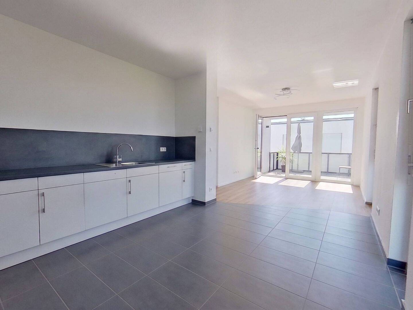 ** Modernes Wohnen in Leipzig: Großzügige 3-Zimmer-Wohnung mit BALKON und TIEFGARAGENSTELLPLATZ in Gohlis-Nord **, 4157 Leipzig (Gohlis-Mitte Gohlis-Nord Möckern)