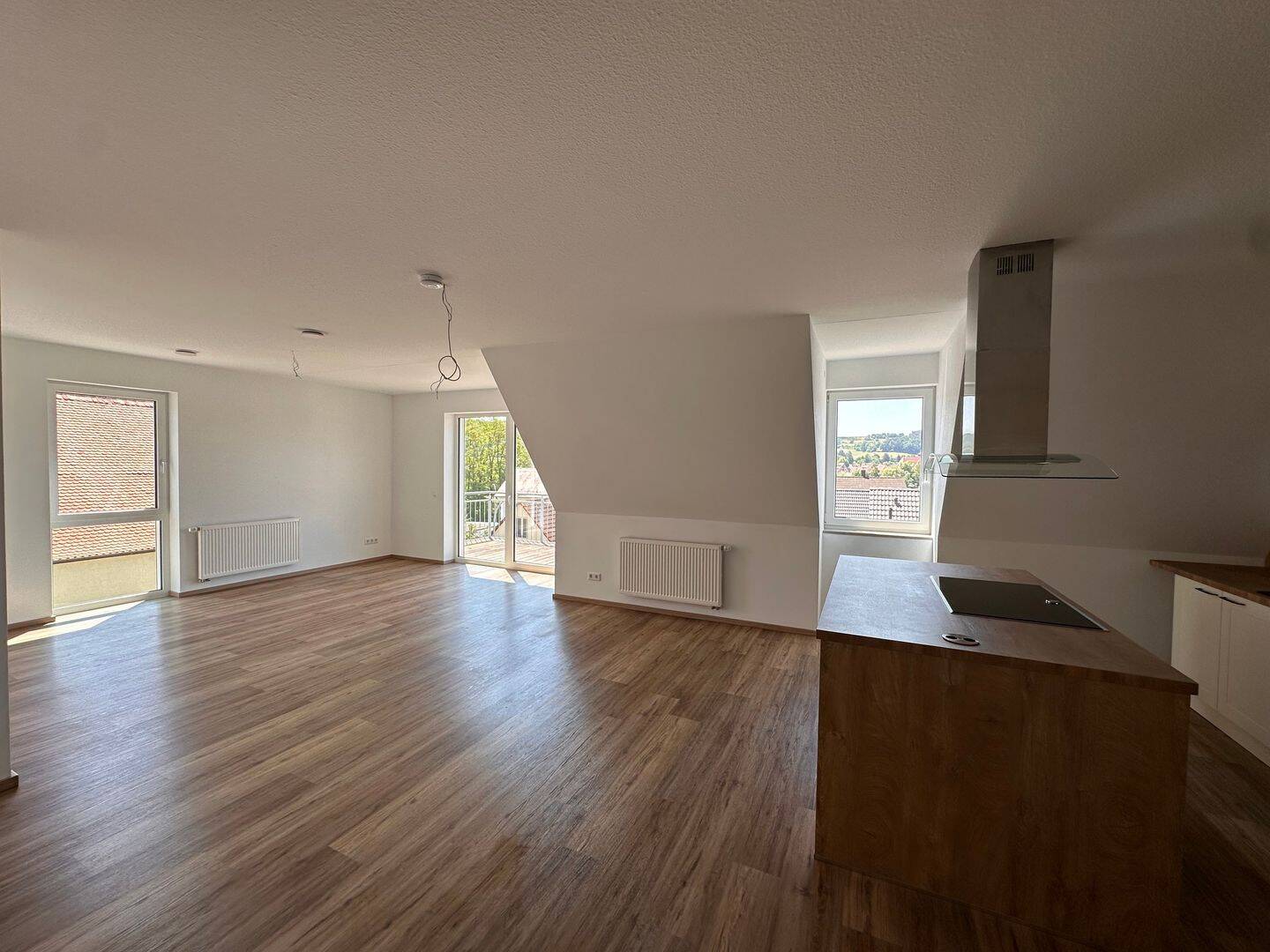 Moderne gepflegte 3-Zimmer-Wohnung mit Blick über Spalt, 91174 Spalt