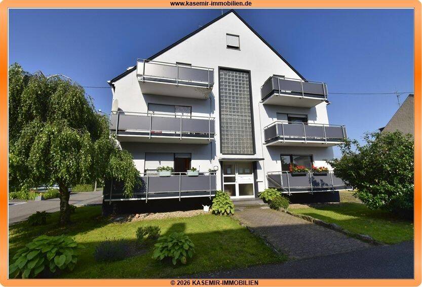 Gemütliche 3-Zimmer-DG-Wohnung (72 qm) mit Balkon in Urmitz zu vermieten!, 56220 Urmitz