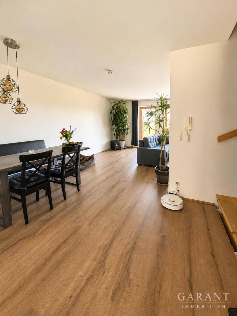 Großzügiges Reihenmittelhaus mit Garten, Balkon und viel Platz für die ganze Familie, 85457 Wörth