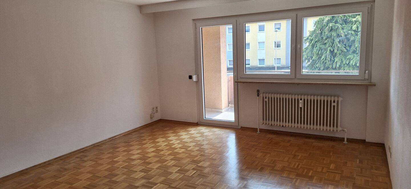 Gepflegte 2-Zimmer-Wohnung in Ansbach, 2. OG, mit Südbalkon zum Wohlfühlen, 91522 Ansbach