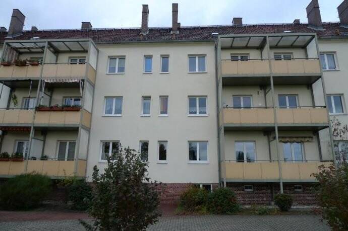 Forst, 3-Raumwohnung mit Balkon am Freibad, Nähe Rosengarten, 3149 Forst (Lausitz)