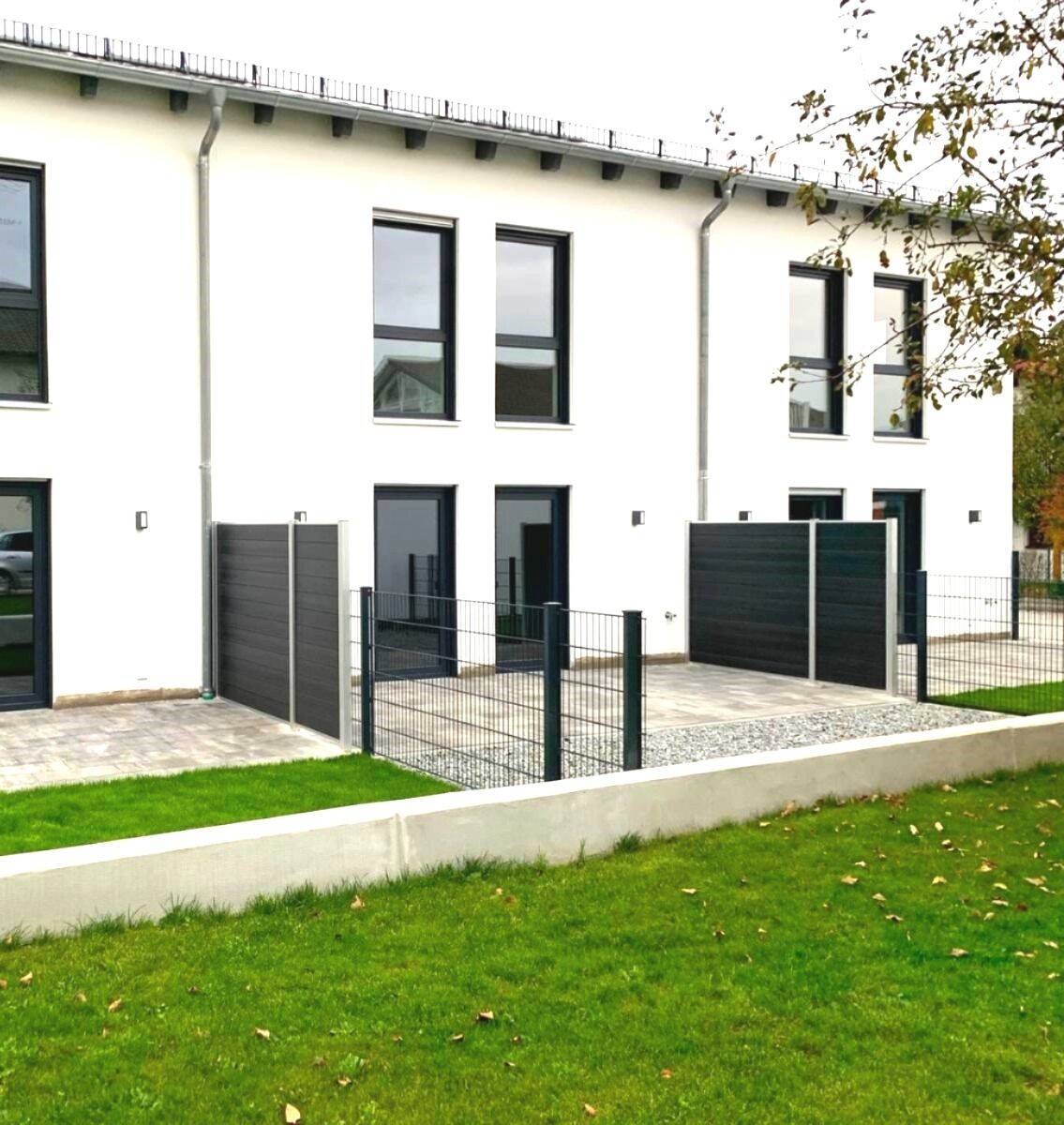 Modernes Reihenmittelhaus mit Südost-Terrasse und 2 Stellplätzen, 93077 Bad Abbach