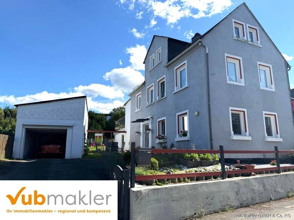 Einfamilienhaus in Selbitz – Garten, Terrasse, Kamin und Garage auf 441 m² Grundstück, 95152 Selbitz