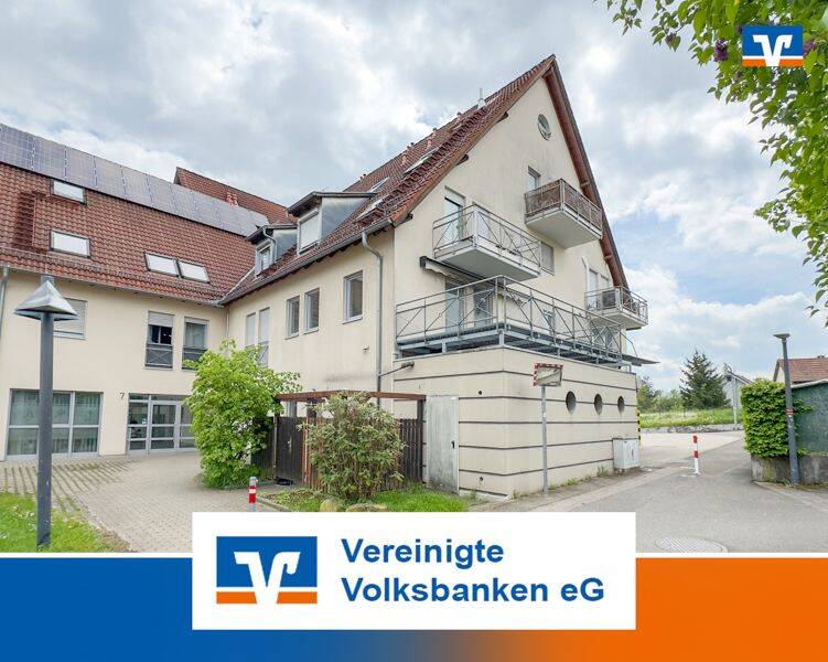 Hell und renovierte 3,5 Zimmer Wohnung mit Balkon zu vermieten, 71263 Weil der Stadt