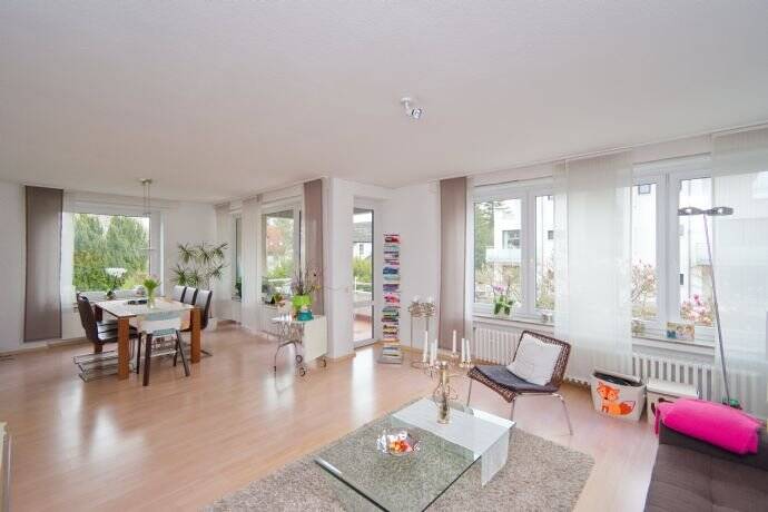 Wohnen am Bergpark Wilhelmshöhe – großzügige 3-4 Zimmerwohnung mit zwei Balkonen, 34131 Kassel (Bad Wilhelmshöhe Brasselsberg Kirchditmold)