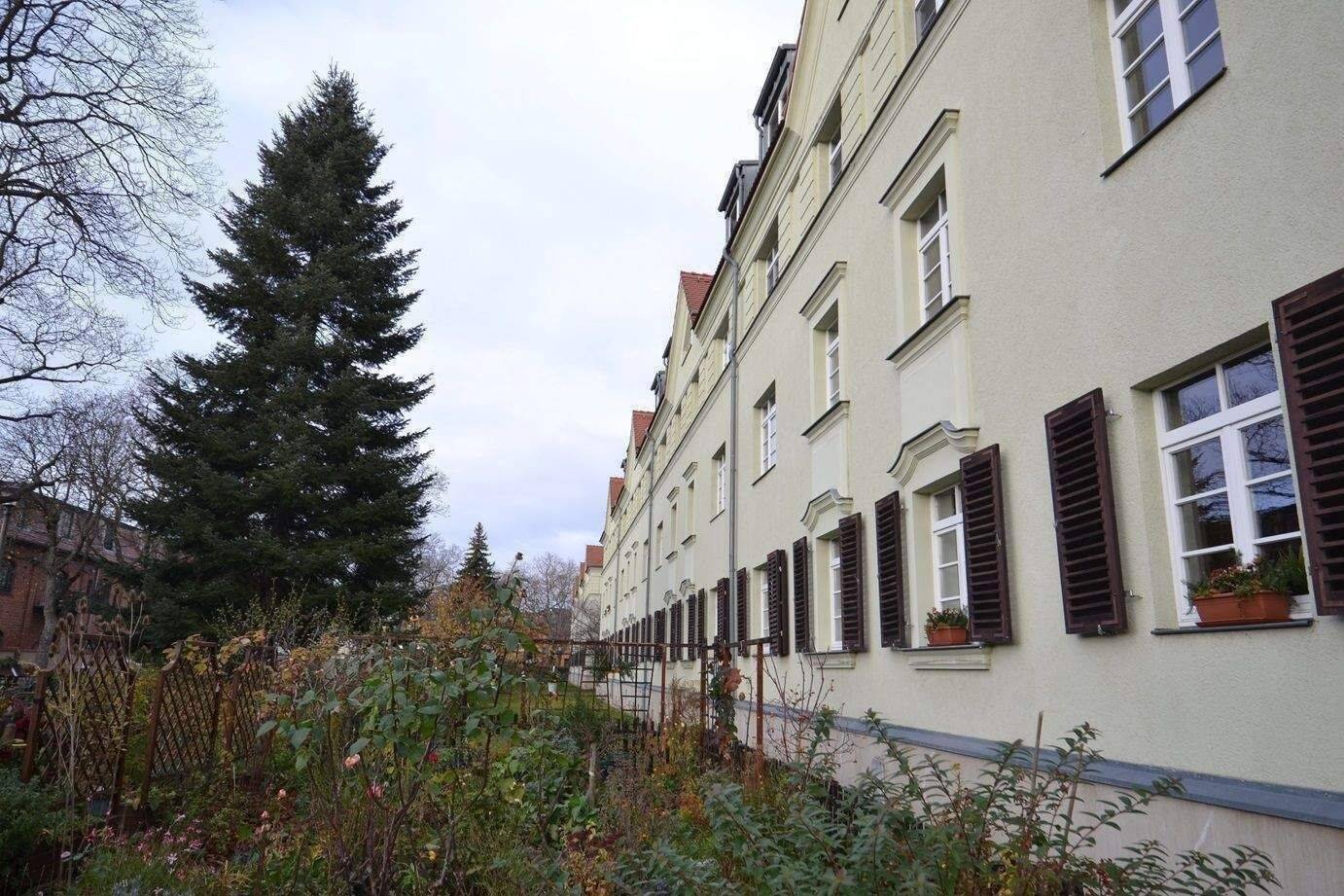 Idyllische Lage – 2-Zi-Altbauwohnung mit Loggia, Garten*, 1257 Dresden (Großzschachwitz Leuben Lockwitz Niedersedlitz)