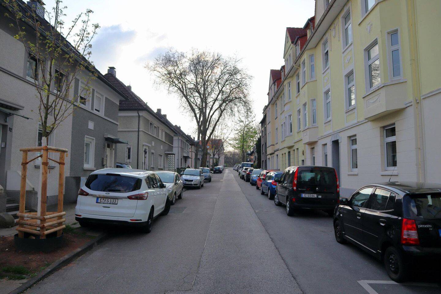 Attraktive helle Wohnung in ruhiger Seitenstraße, 2 Zimmer und Wintergarten, 45276 Essen (Steele)