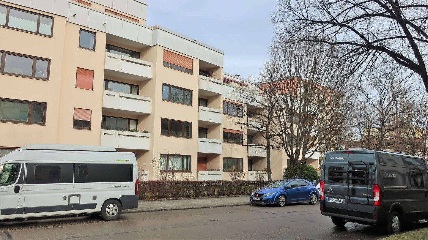 Modernisierte möblierte 2,5 Raum Wohnung in Sendling-Westpark, 81373 München (Sendling Sendling-Westpark)