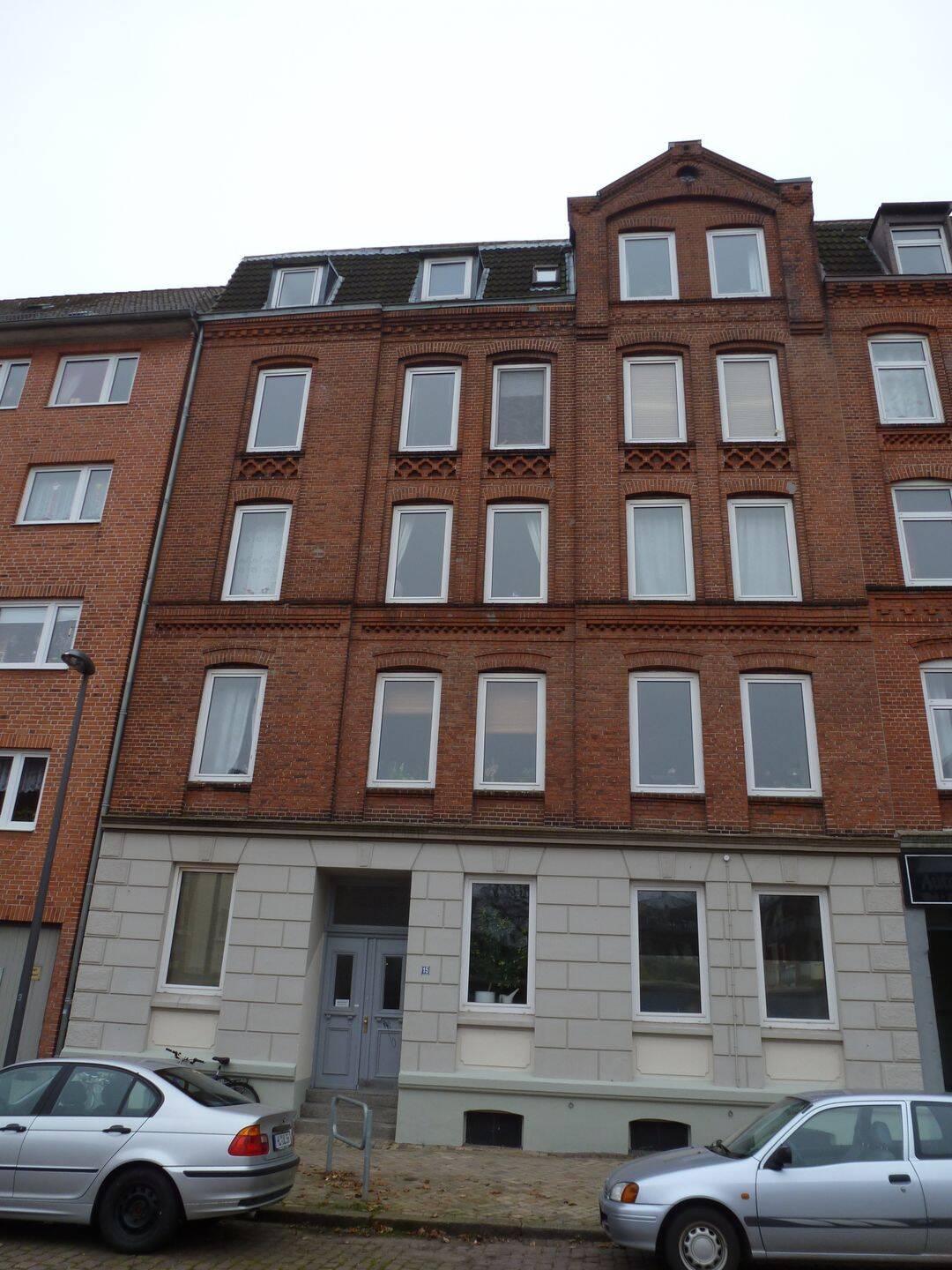 Altbauwohnung in Uninähe, 24118 Kiel (Ravensberg)