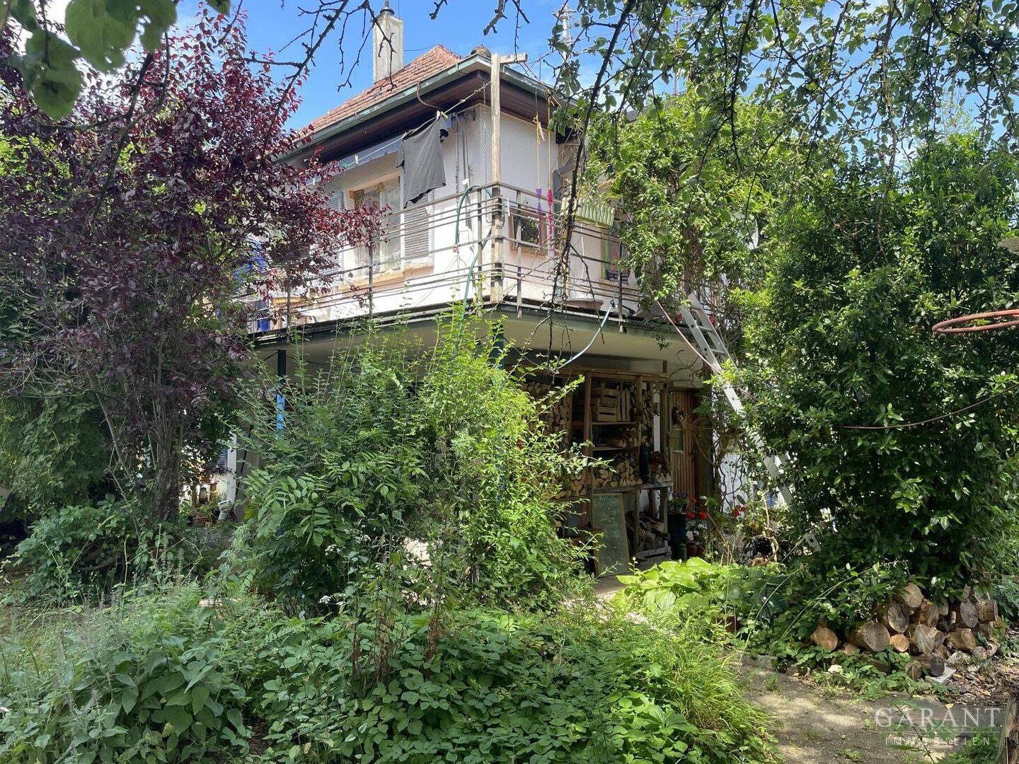 * Charmantes Einfamilienhaus mit Walmdach * freistehend * herrliche Lage *, 71720 Oberstenfeld