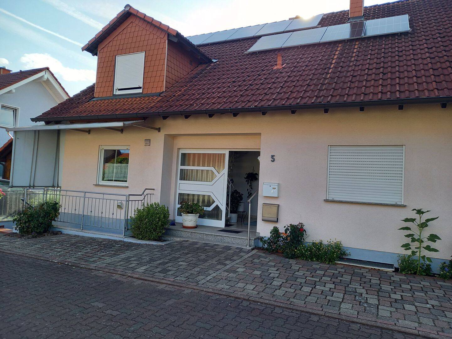 Dreizimmerwohnung im OG in einem Zweifafilienhaus, 67487 Maikammer