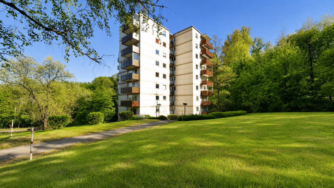 Helle 3-Zimmer-Eigentumswohnung mit Balkon und Blick ins Grüne, 42117 Wuppertal (Elberfeld)