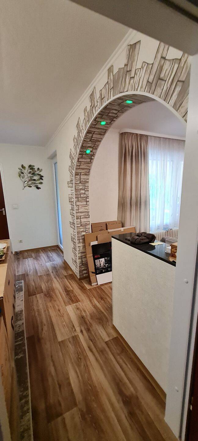 Schöne 4-Zimmer Wohnung mit Balkon und Tageslichtbadezimmer, 91074 Herzogenaurach
