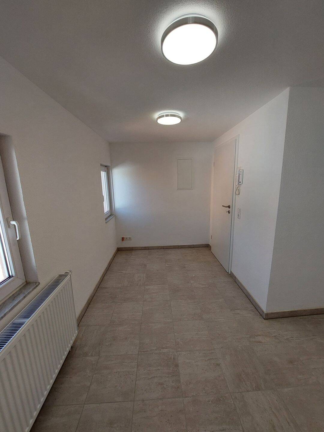 Frisch renovierte 1-Zimmer-Wohnung mit neuer Einbauküche, 78054 Villingen-Schwenningen