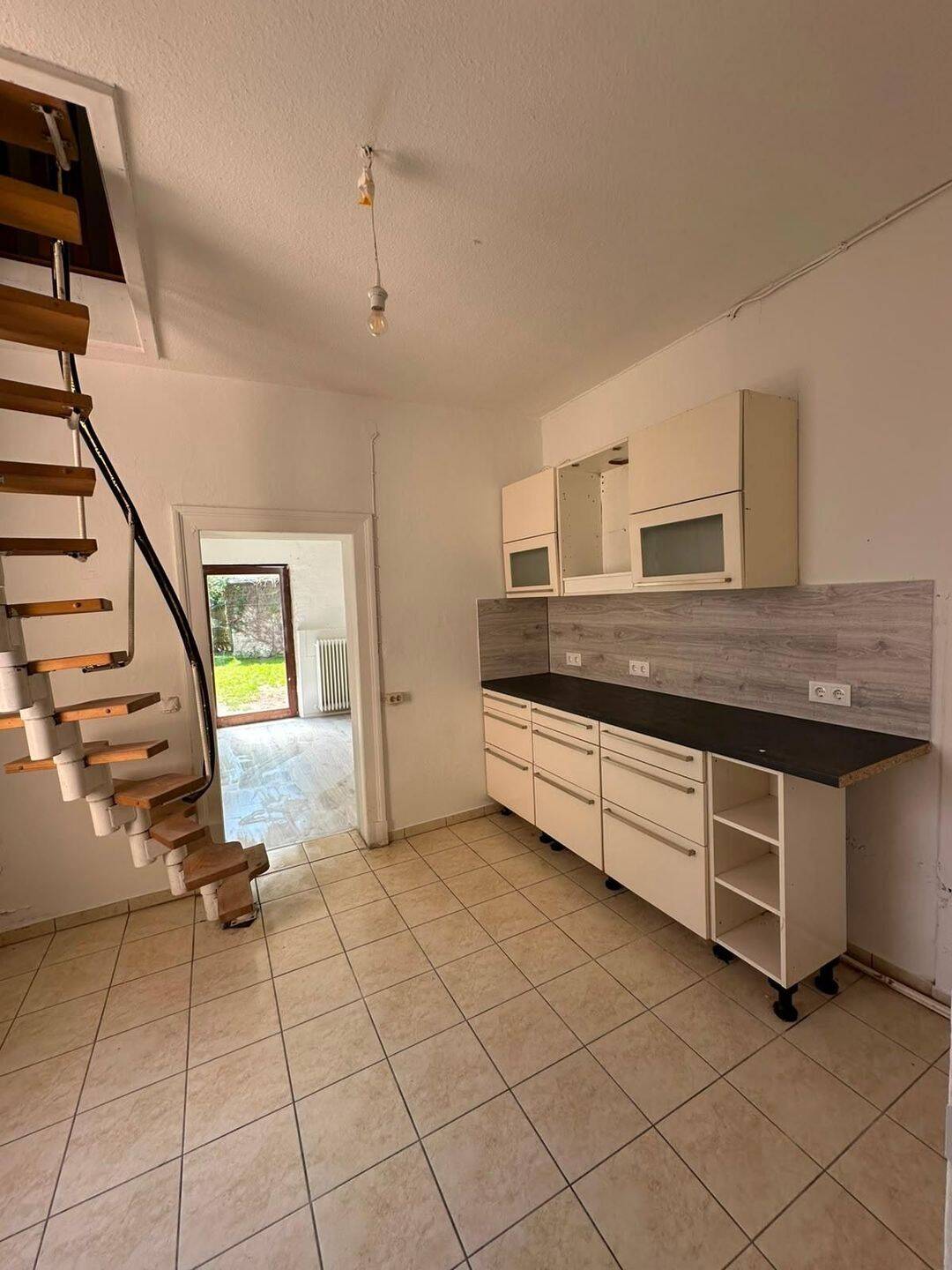 90 m² Haushälfte mit Garten, 22549 Hamburg (Altona Bahrenfeld Lurup Osdorf)