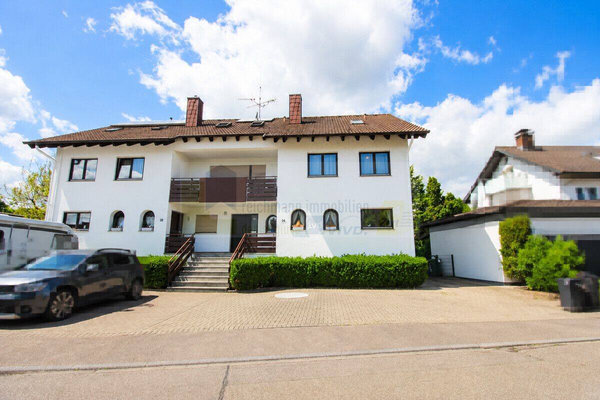 Gepflegtes Reihenendhaus in kleiner WEG-Anlage in Reute nahe Freiburg-Emmendingen mit Garten, Terrasse, Balkon und Dachstudio und sep. ELW, 79276 Reute