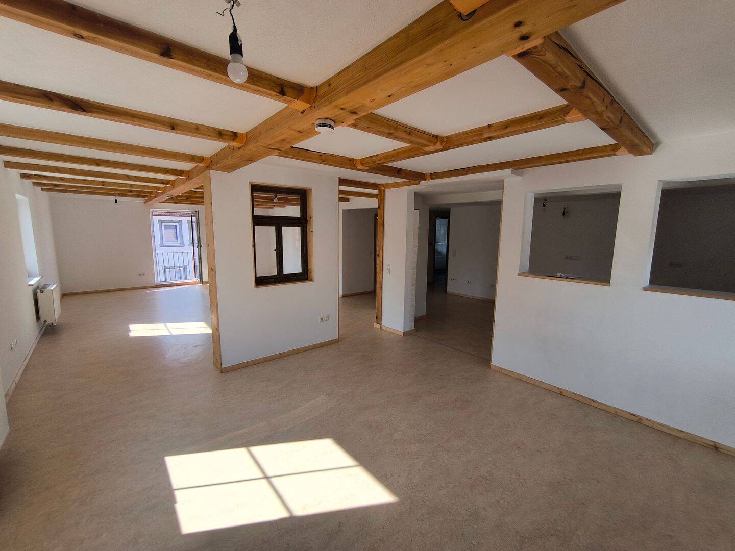 ***6-Zimmer-Wohnung mit 142qm² in neuwertigem Zustand***, 96247 Michelau i. OFr.