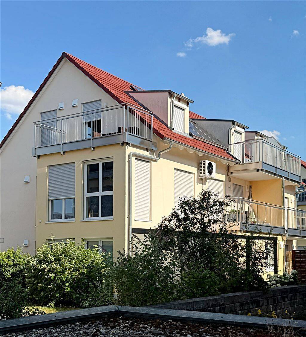 Gepflegte 2-Zi.-Wohnung mit Balkon und Einbauküche im Norden von Ingolstadt
