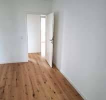 ++JUNG, fein & mit fantastischem Weitblick – Nippes – 2 – ZIMMER – WOHNUNG – MODERNISIERT++, 50733 Köln (Nippes Weidenpesch)