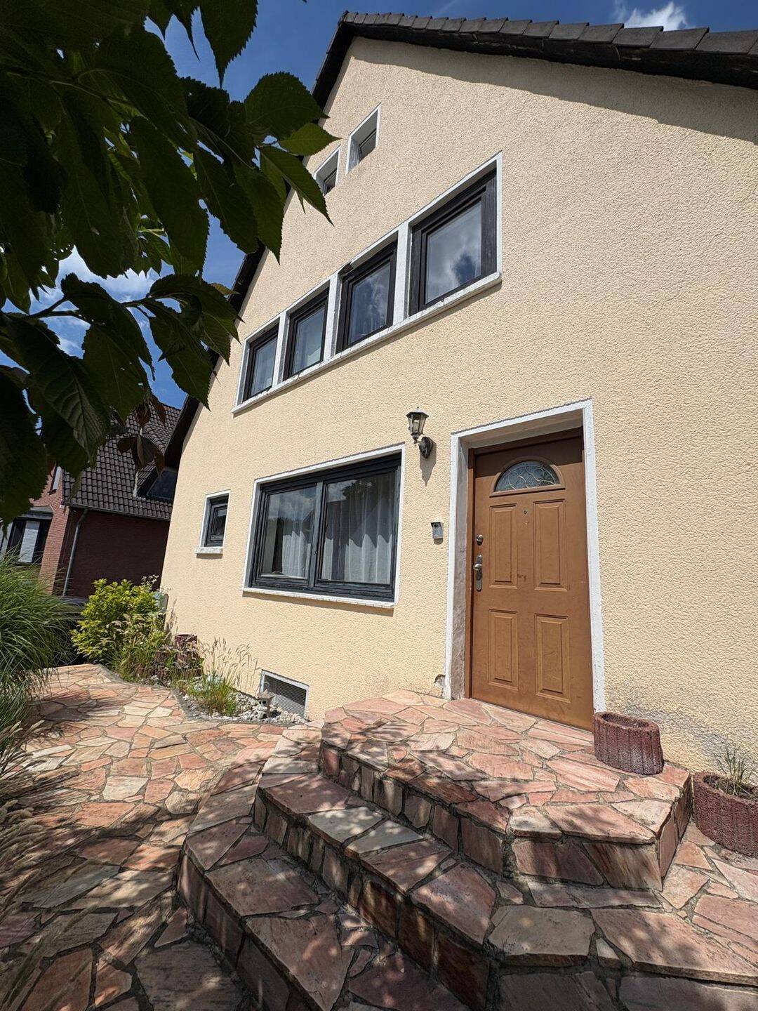 Charmantes Einfamilienhaus mit Ausbaupotenzial in ruhiger Grünlage – Hannover-Misburg, 30629 Hannover