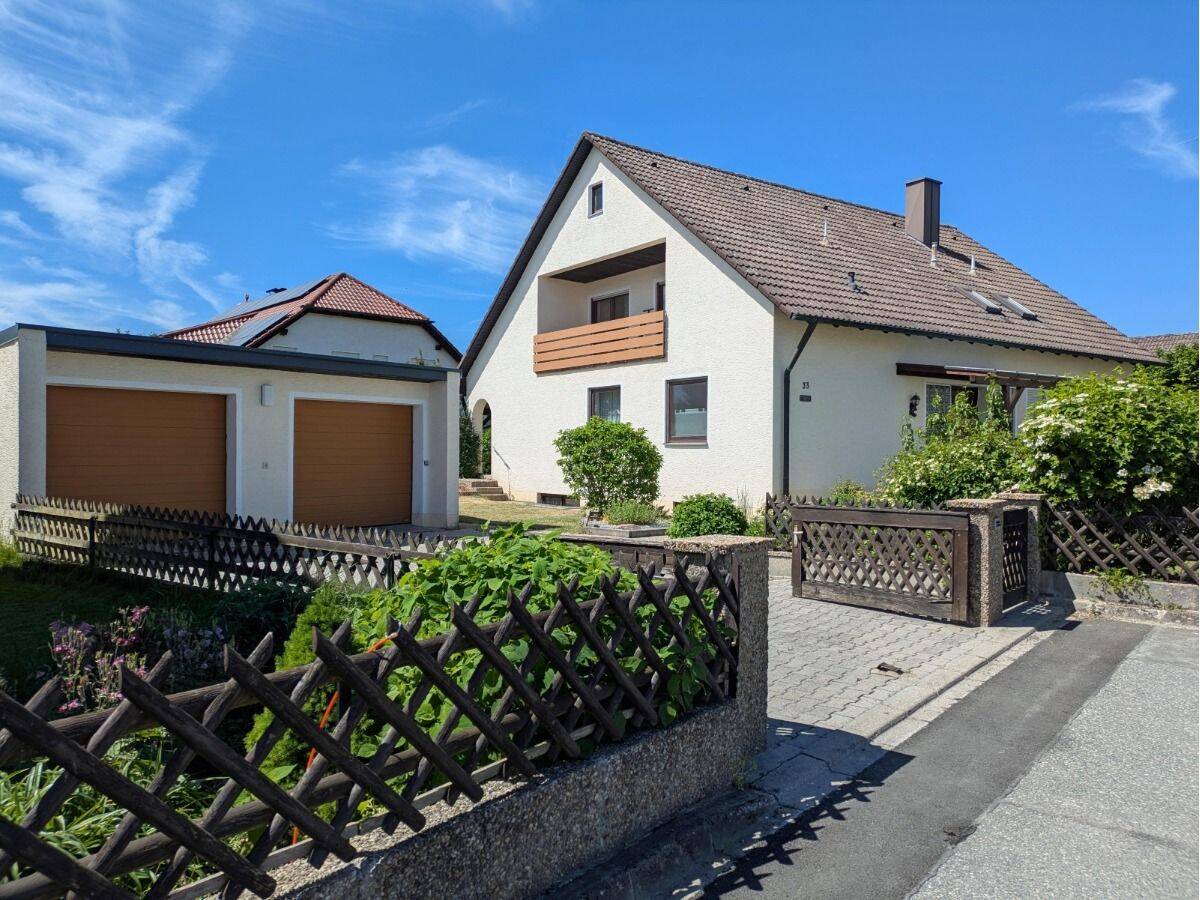 Jede Menge Platz in bester Wohnlage, 92242 Hirschau