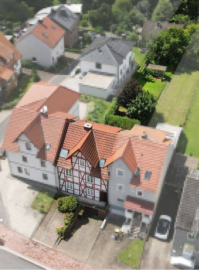Provisionsfrei – Fachwerk-Idylle trifft Großzügigkeit: Ihr neues Familienzuhause mit Garten, 34329 Nieste