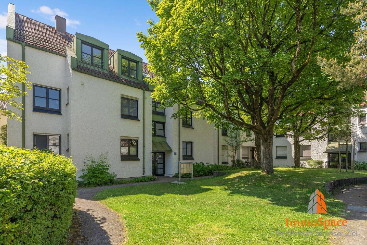 *** 3 ZKB mit Süd-West-Balkon inkl. Tiefgarage zum SELBSTBEZUG! *** – 81377 München – Bild 1 von 1