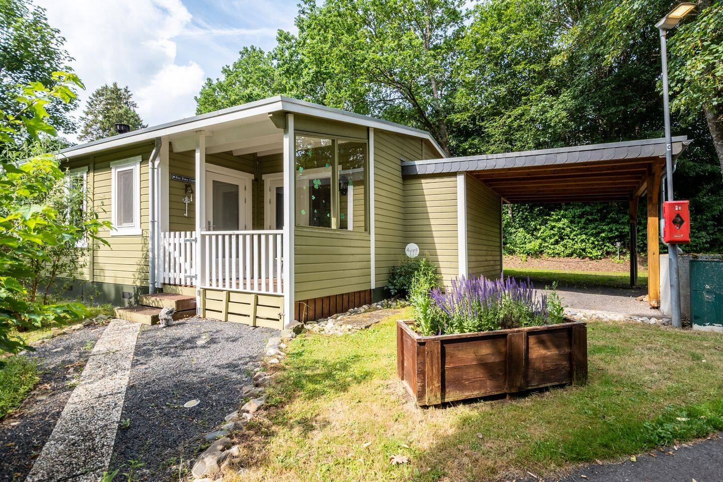 Ferienhaus im Schwedenstil im Landal Park Stadtkyll I 2 Veranden I Carport I PROVISIONSFREI, 54589 Stadtkyll