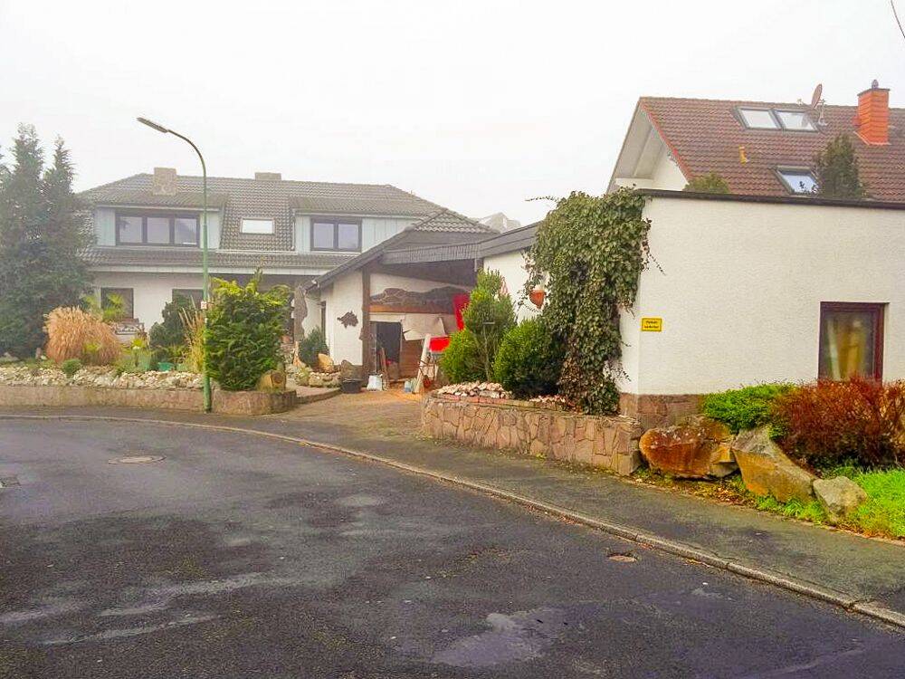Schnäppchenjäger aufgepasst: großzügige ETW in kl. WGH in Eichenzell zu nur 33,3% vom VKW., 36124 Eichenzell