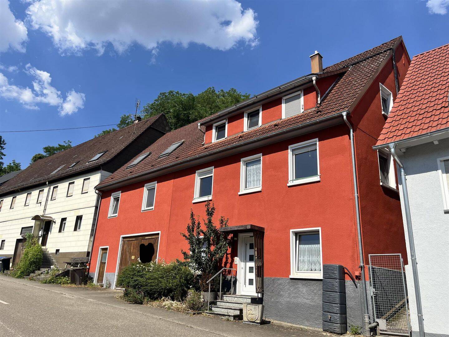 Zweifamilienhaus mit erneuerter Heizungsanlage und moderner Haustechnik – Ideal für Familien oder auch als Investor, 74259 Widdern