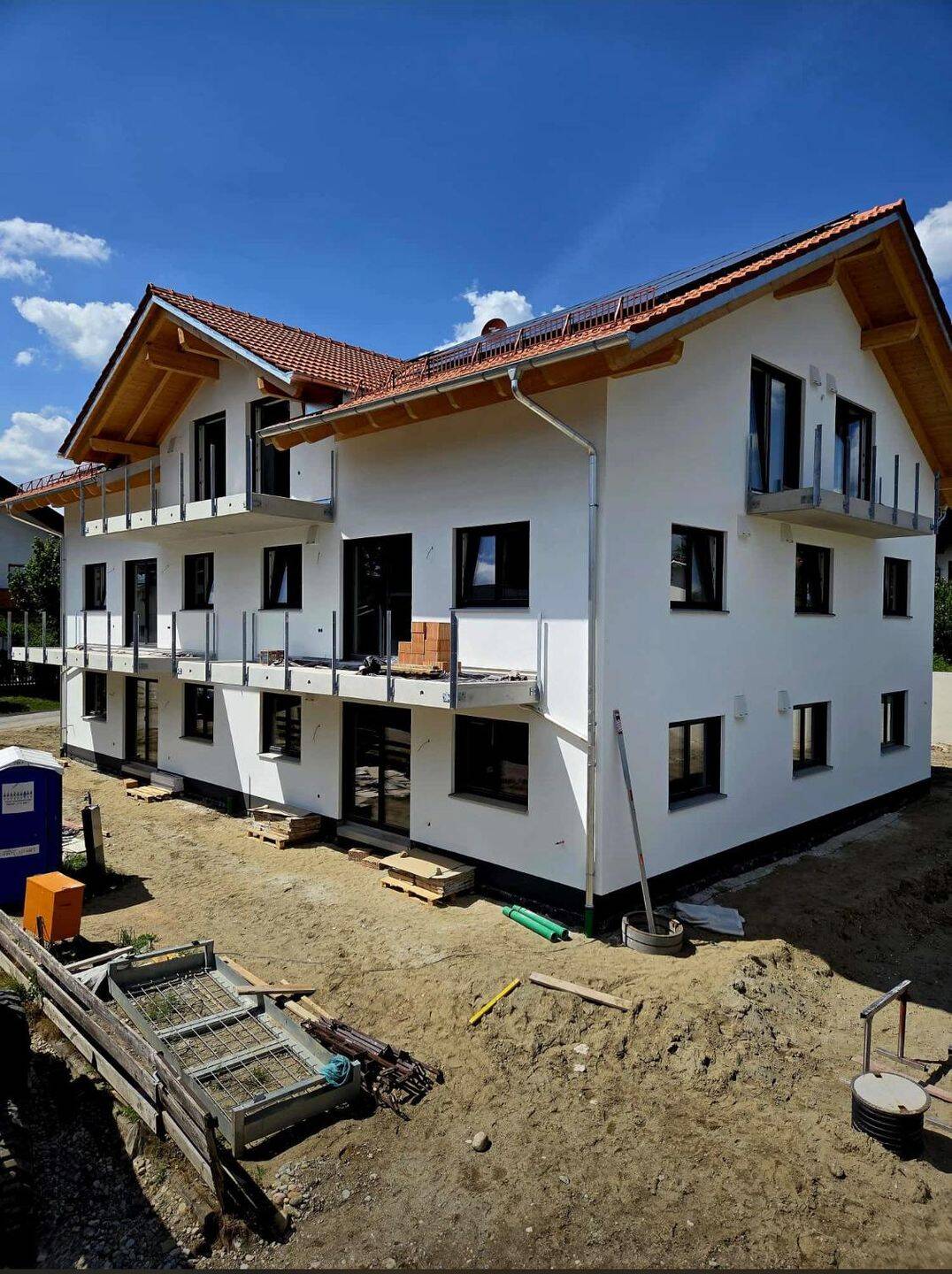 Moderne hochwertige 3-Zimmer Dachgeschoßwohnung im Herzen von Hochstätt – Erstbezug, 83135 Schechen