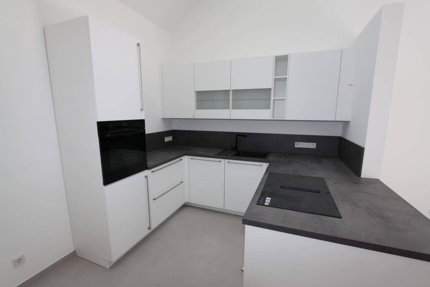 Butzbach: Architektonische Besonderheit: 2-Zimmer-Wohnung in Butzbach-Nieder-Weisel, 35510 Butzbach