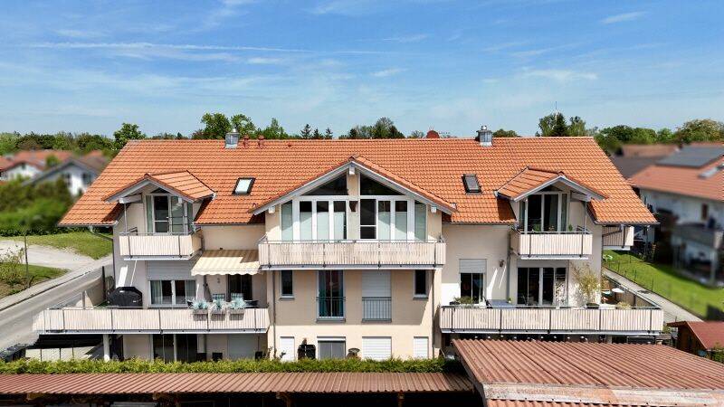 Flexibler DG-Wohntraum: Große Einheit, leicht in 2 Wohnungen teilbar! Bad Aibling – Willing, 83043 Bad Aibling