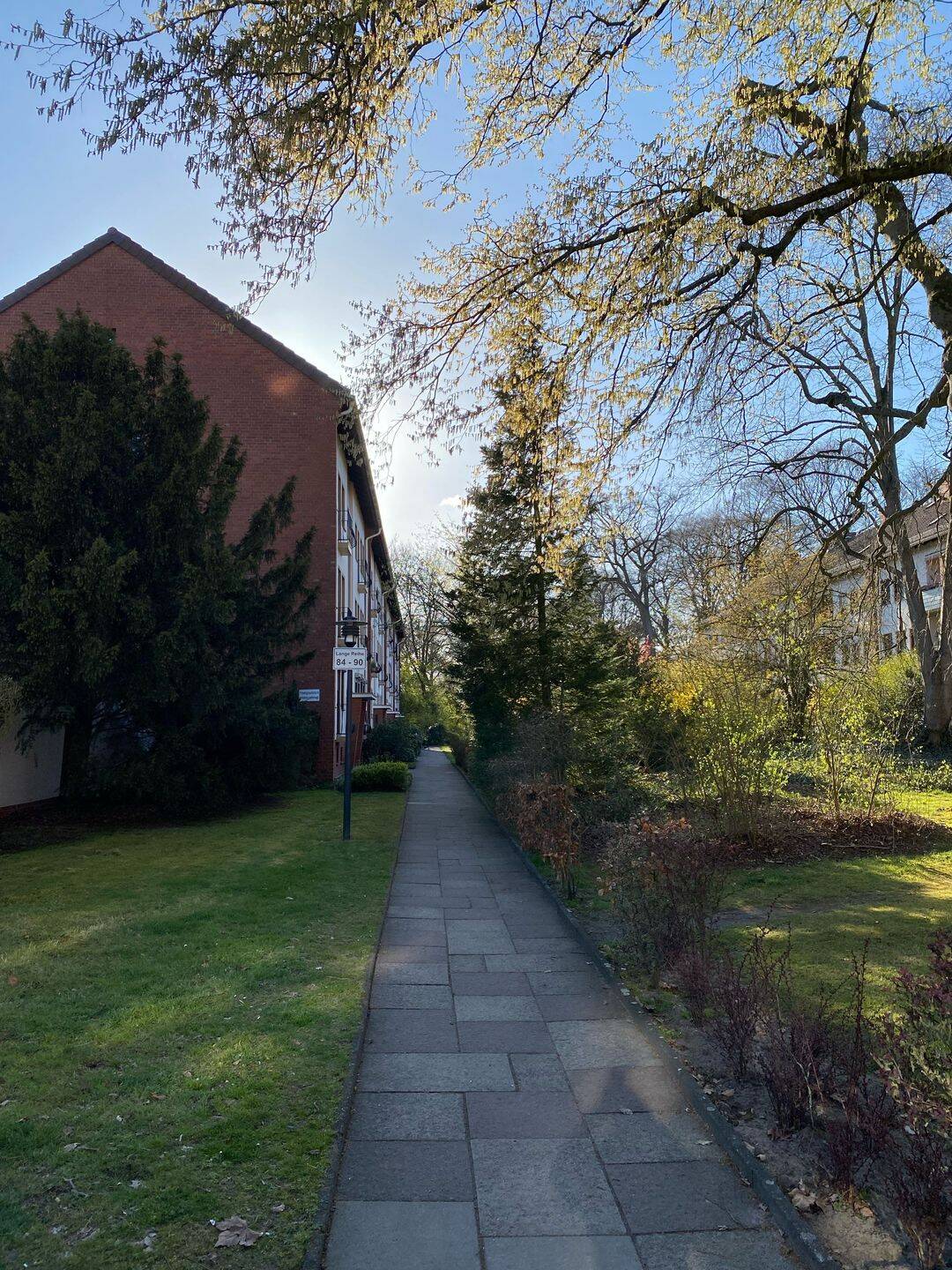 Ruhige 2-Zimmer Wohnung mit EBK und Balkon, 28219 Bremen