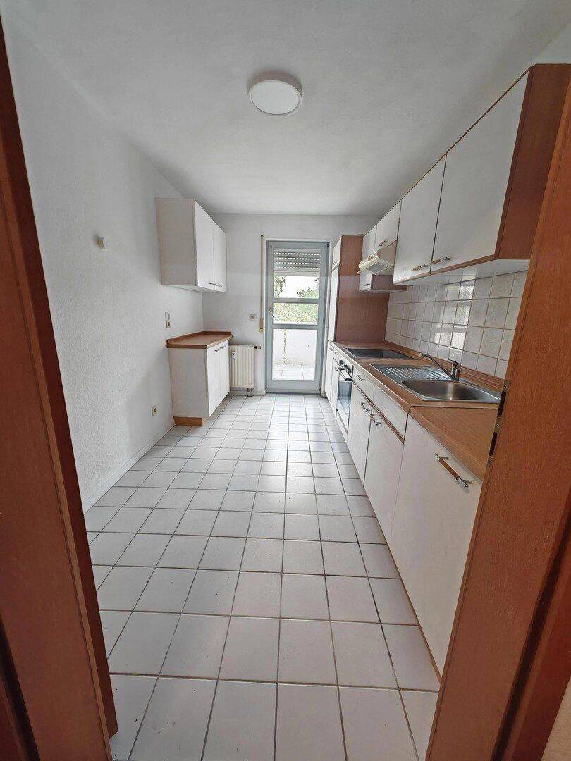 Schöne, renovierte Wohnung in guter Lage in HN-Böckingen – ab sofort bezugsfertig!, 74080 Heilbronn (Böckingen)