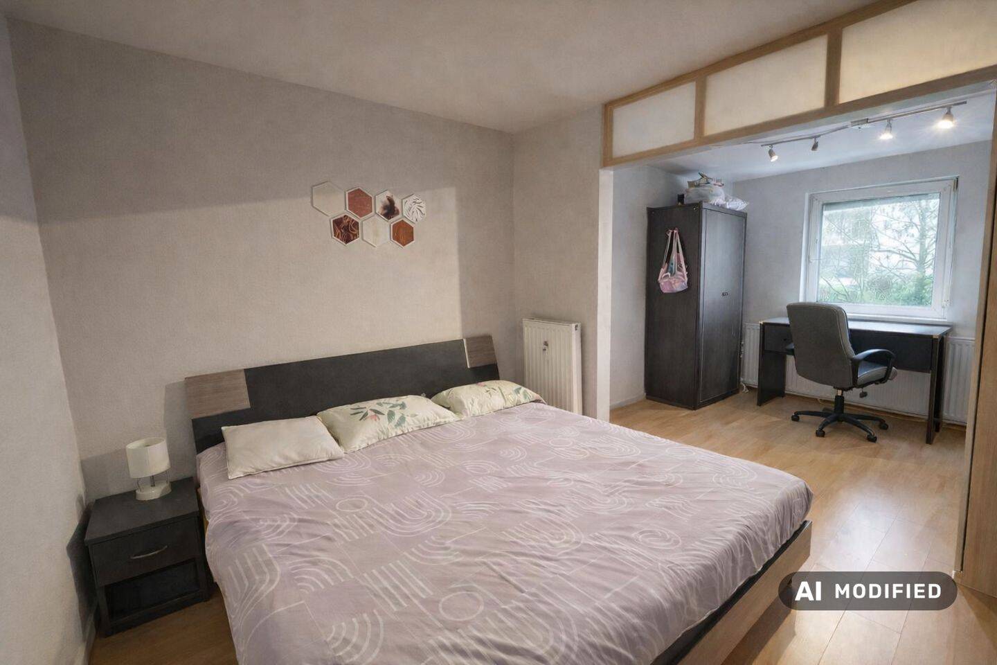 Attraktive Zwei-Zimmerwohnung mit Wintergarten in begehrter Lage zu verkaufen, 90762 Fürth (Innenstadt)