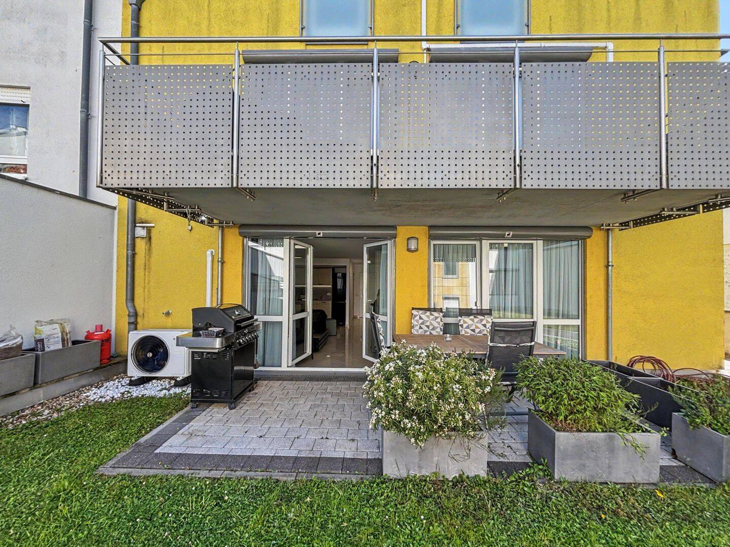 Moderne 3-Zimmer-Terrassenwohnung mit Tiefgarage in Mannheim-Käfertal, 68309 Mannheim (Käfertal Vogelstang)