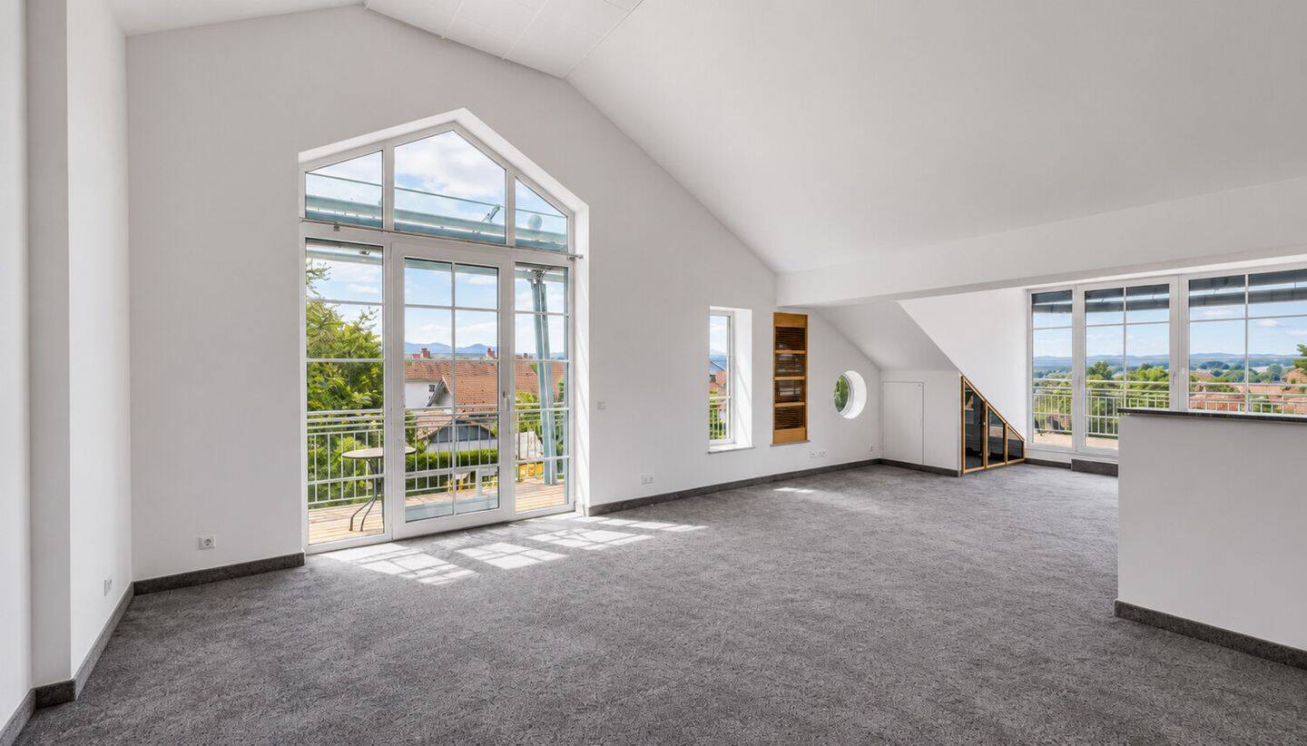 Bezugsfrei: Penthouse mit Bergblick und außergewöhnlicher Architektur, 87490 Haldenwang