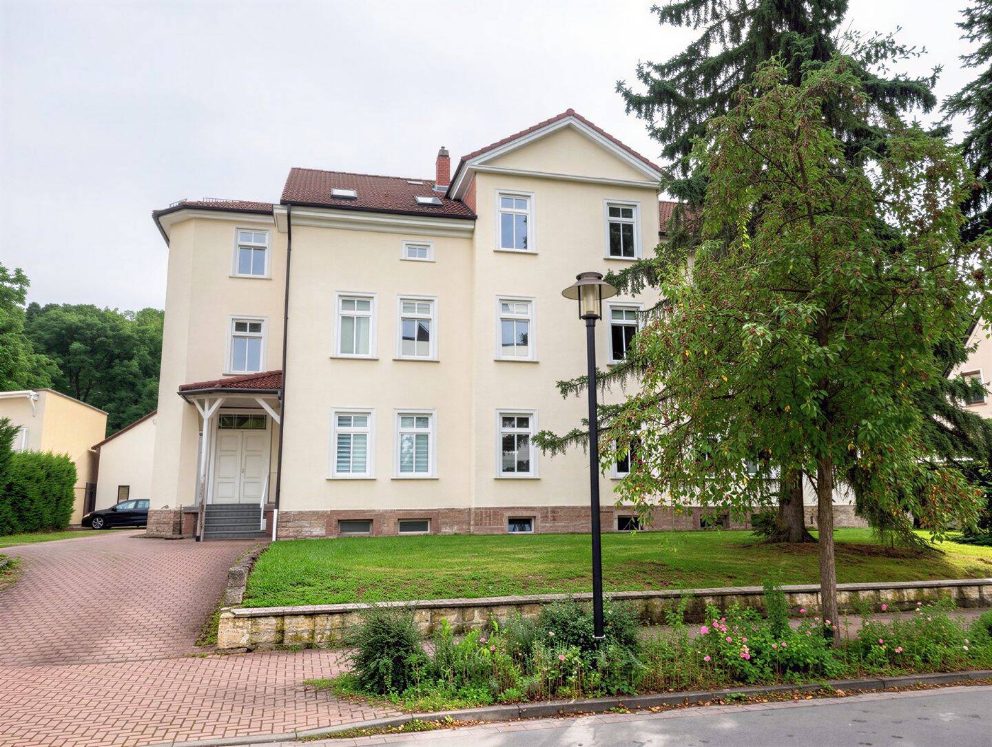 Vollvermietetes MFH in Bestlage von Arnstadt mit Nachverdichtungspotenzial, 99310 Arnstadt