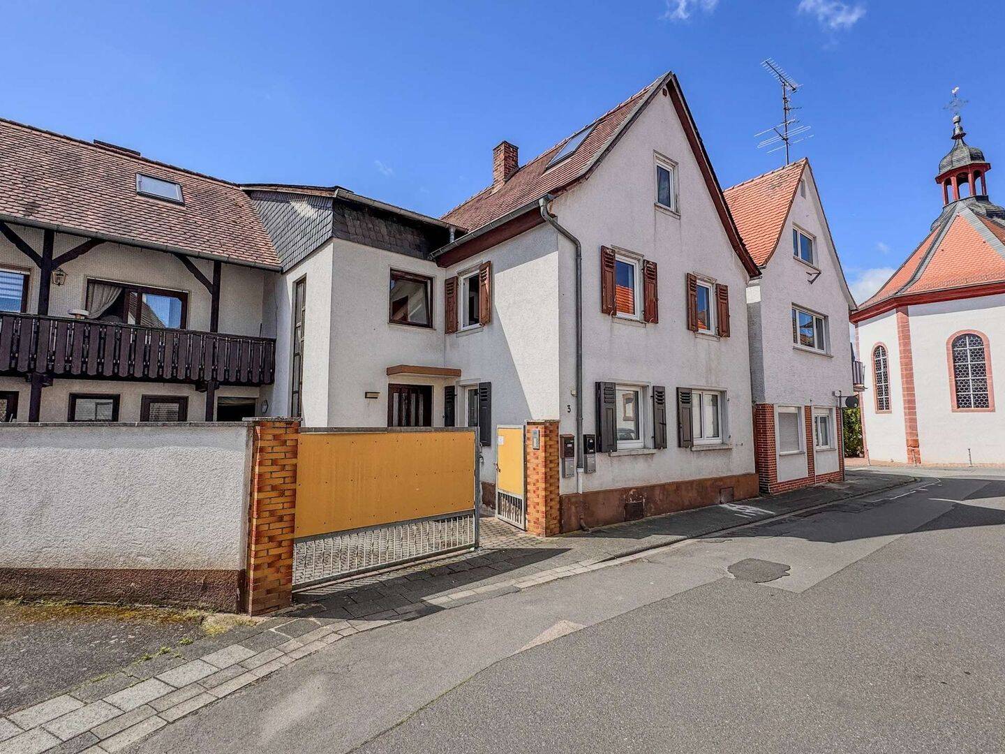 Moderne 2-Zimmer-Wohnung im OT Richen mit Tageslichtbad, Balkon und Einbauküche, 64823 Groß-Umstadt