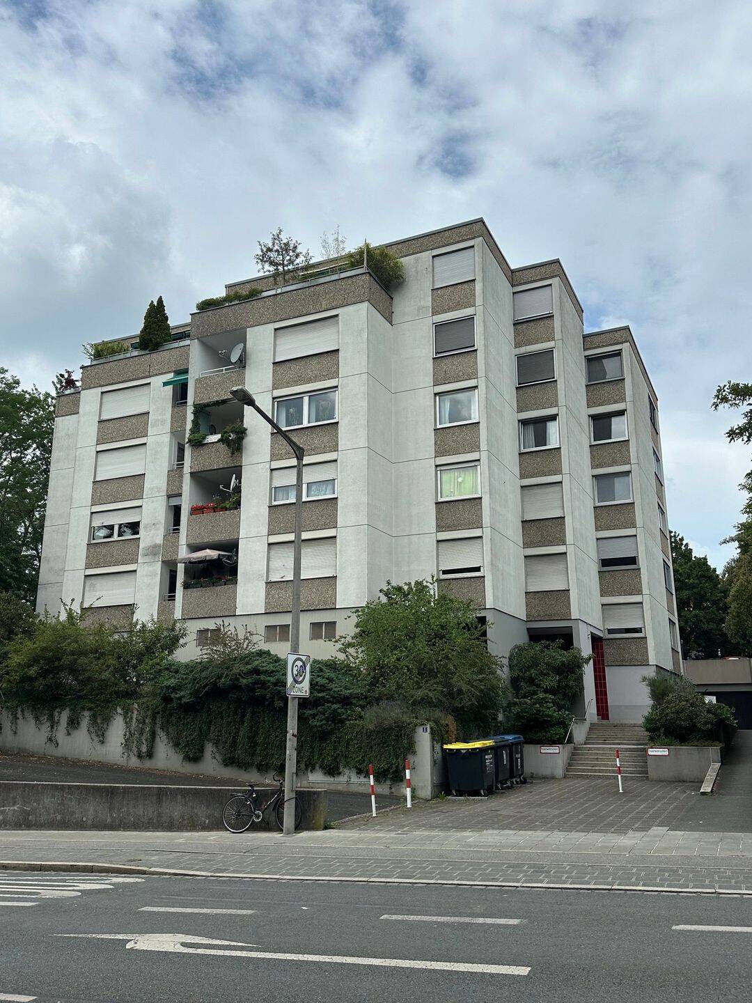 Sonnige 3 Zimmerwohnung in Zabo 2 Balkonen, 90480 Nürnberg (Gleißhammer Mögeldorf Tiergarten Weichselgarten Zerzabelshof)