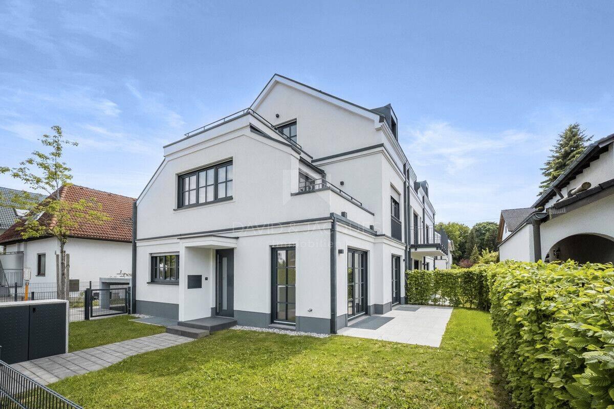 Architektur im Villencharme – Erstbezug mit Dachterrasse und eigenem Garten, 81739 München (Ramersdorf-Perlach)