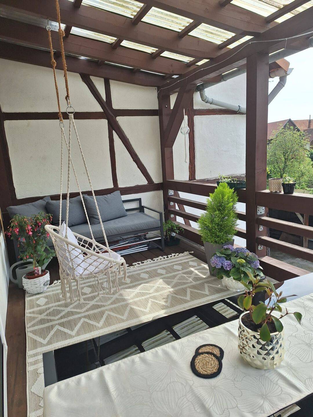 Besondere 3-Zimmer-Wohnung mit Wohnküche, Balkon, Garten & Carport – Hofgeismar-Hombressen, 34369 Hofgeismar